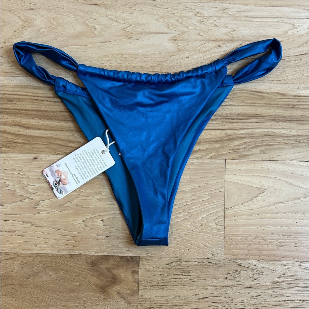 NWT Aqua Bendita size XL bikini bottoms